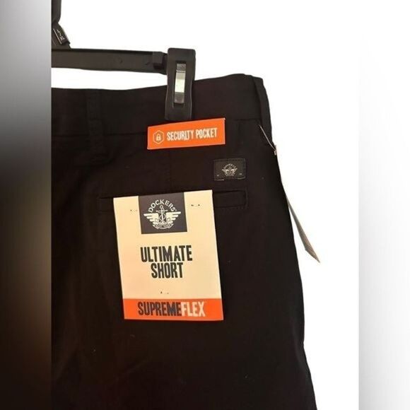 Dockers men ultimate shorts size 33 supreme flex security pocket NWT 10” inseam - Picture 6 of 6